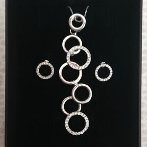White Gold Sparkling Circle Pendant Necklace and Earring Set